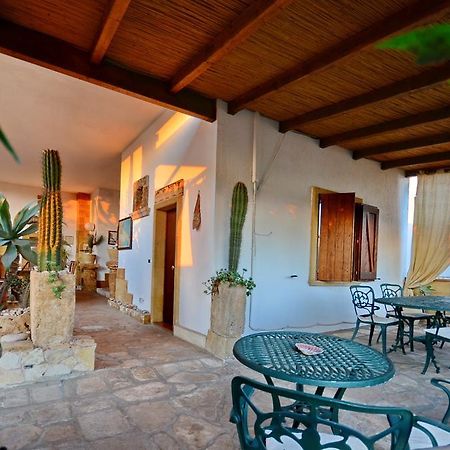Felline In Bed&Breakfast Dimora Di Charme El Salento Exterior photo