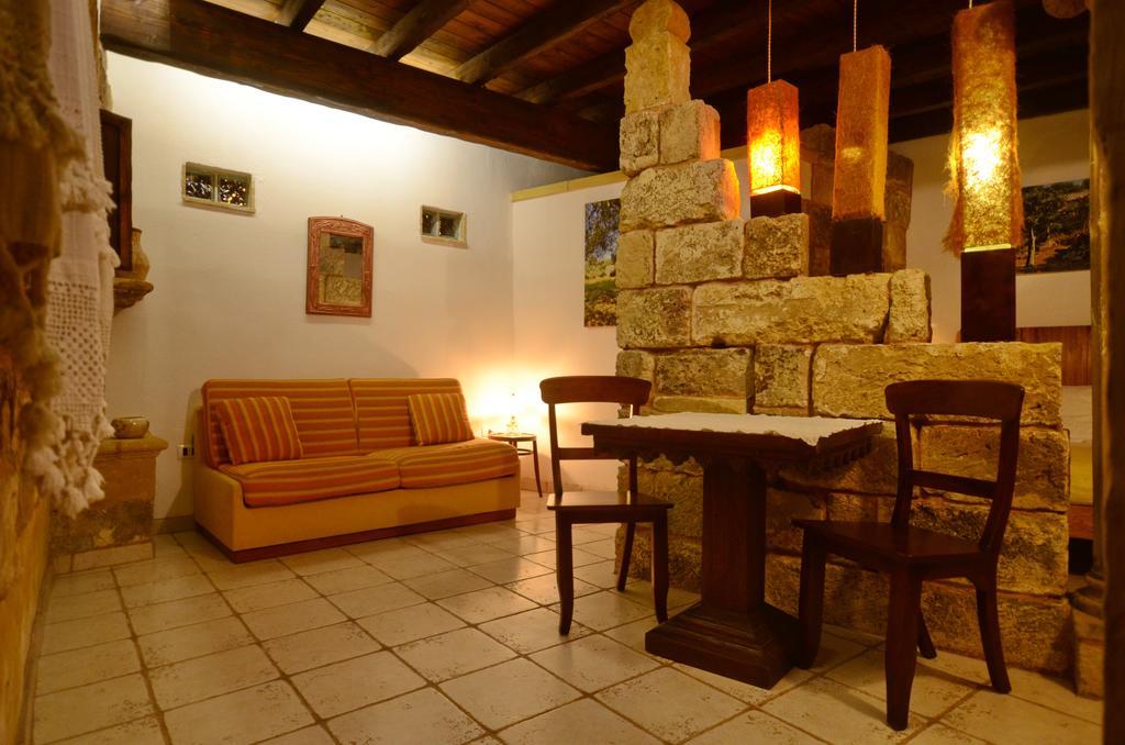 Felline In Bed&Breakfast Dimora Di Charme El Salento Exterior photo